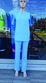 Sağlık çalışanları için konforlu ve şık hemşire elbisesi ile doktor elbisesi tasarımı